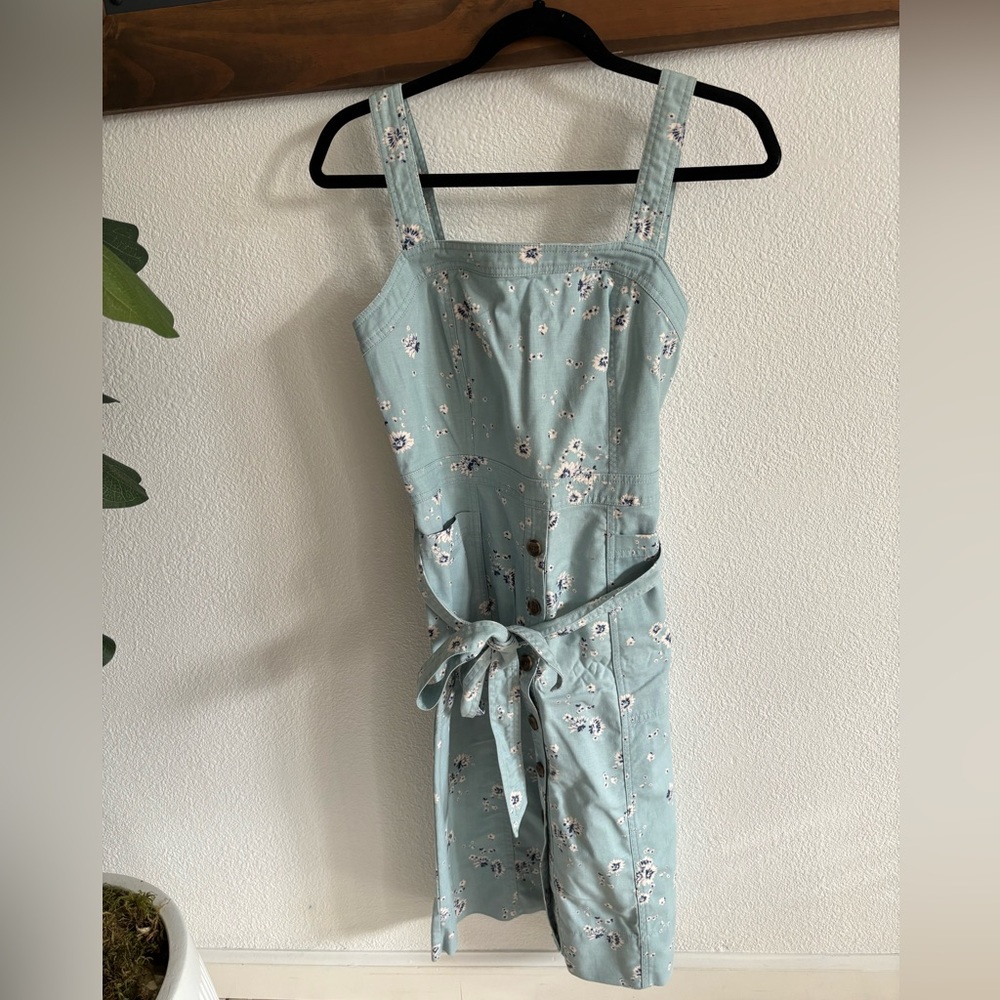 Women’s GAP dress size 4